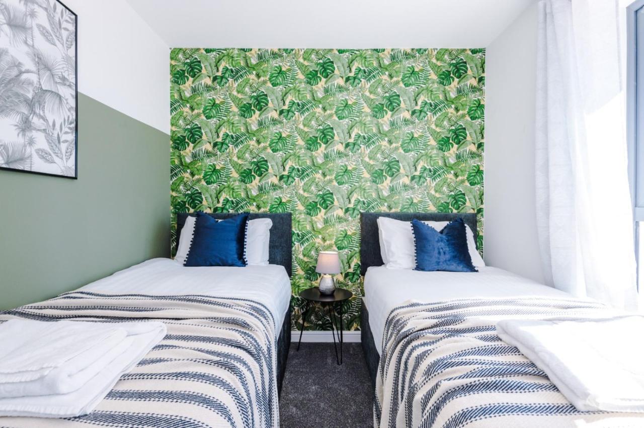 Rest&Recharge At Ridgefield House Villa Manchester Luaran gambar